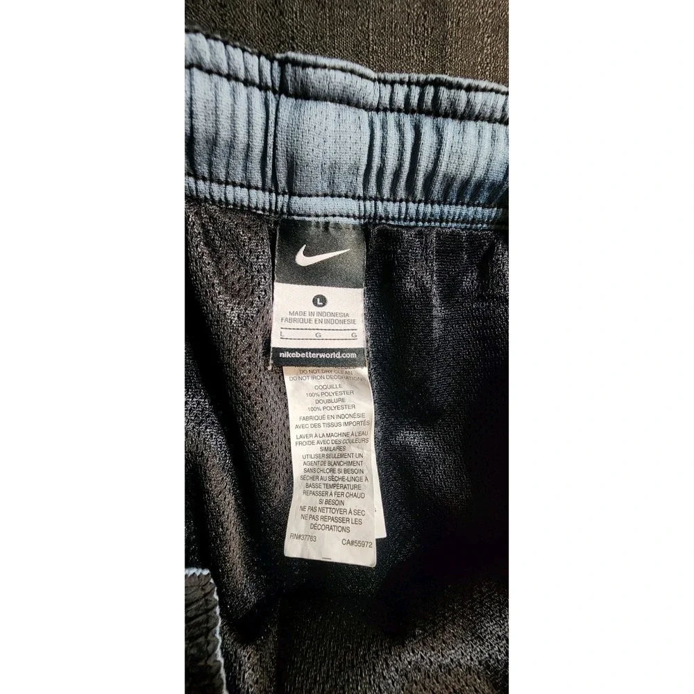 Nike split volley